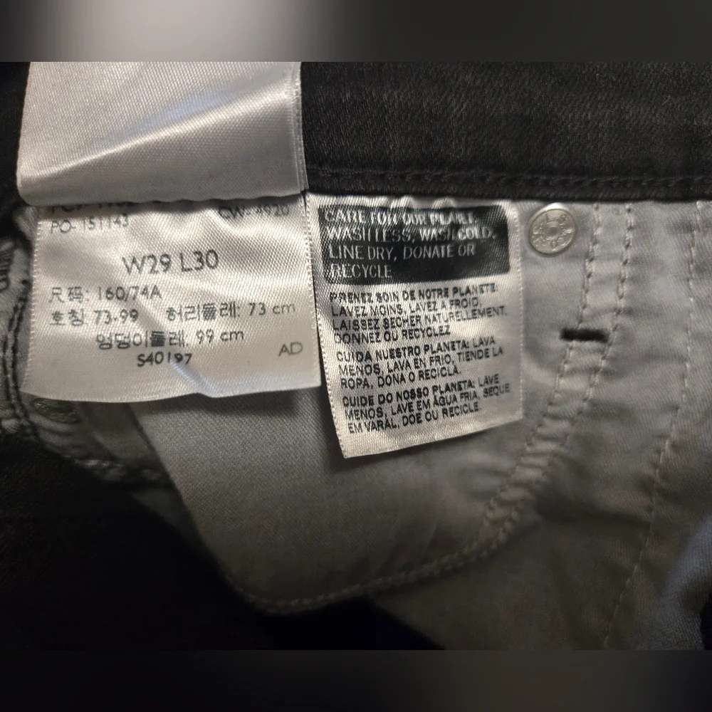 Levi's Black Slim Fit Jeans Versatile Style - Picture 2 of 10